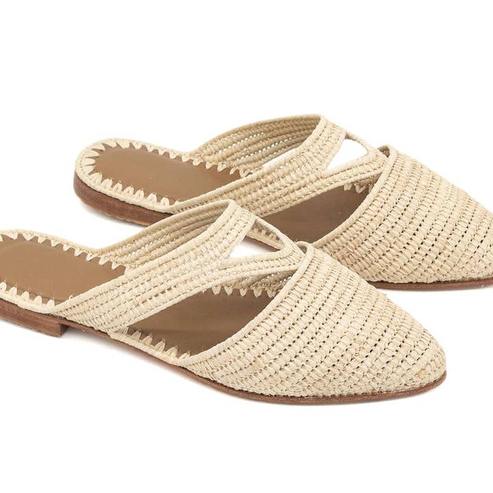 Beige Moroccan Raffia Slippers, Raffia shoes, raffia flats for wholesale on Faire4