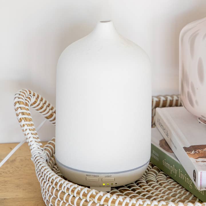 Deluxe Stone Aroma Diffuser - White/White for wholesale by Australian Wholesale Oils