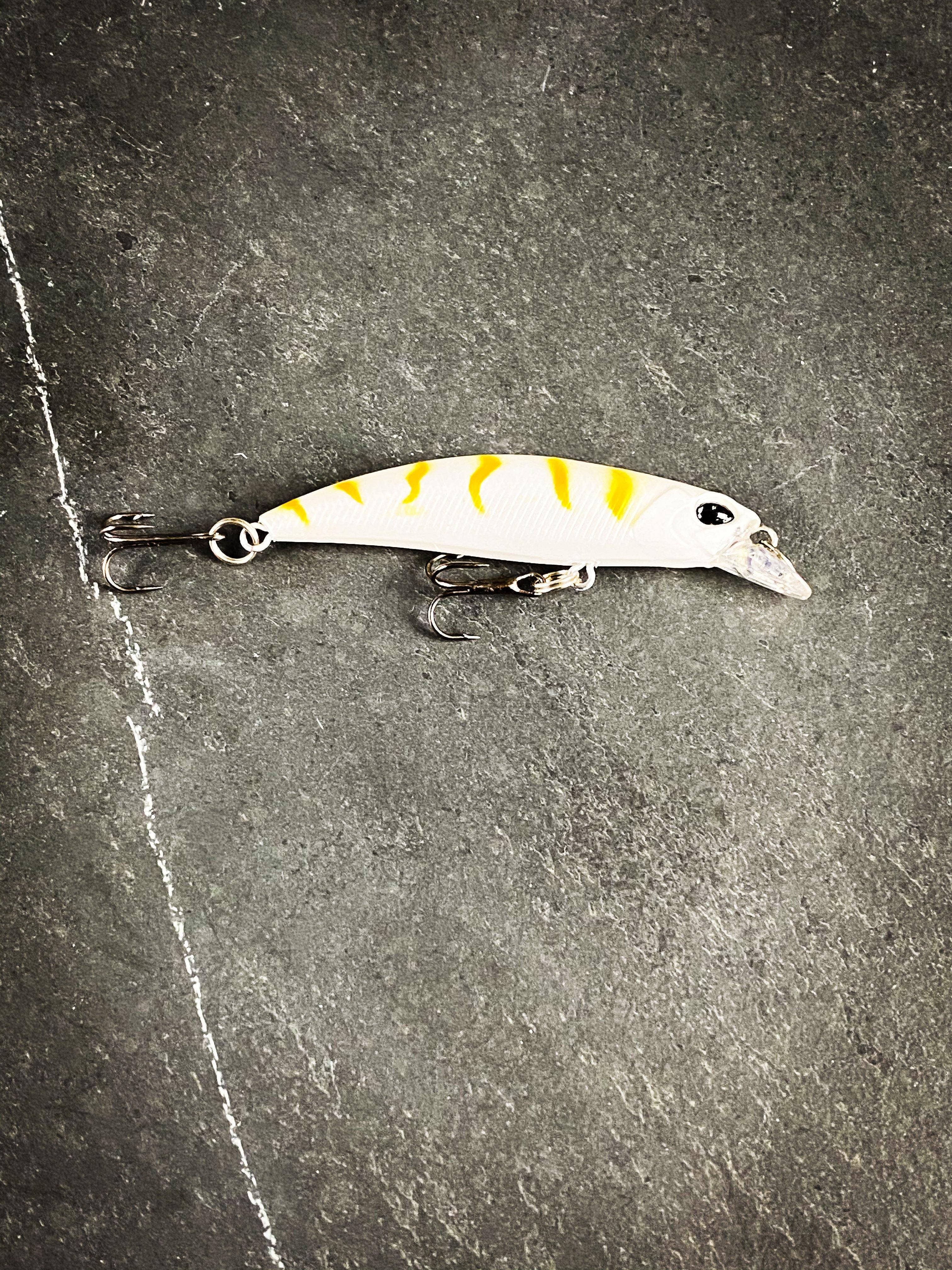 Outdoor Junction - Wholesale Sporting Accessories - Skinny Hard Crankbait Sinking Minnow17