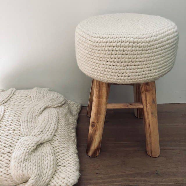 Luna-Leena - handmade in Nepal - Wholesale Stool - kidsstool with wool cover - off white - hand crochet wool1