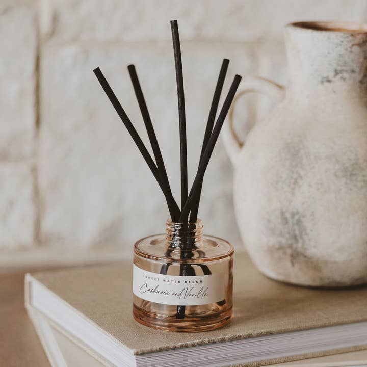 Sweet Water Decor - Wholesale Reed diffuser - Cashmere and Vanilla Reed Diffuser - Home Decor & Gifts1