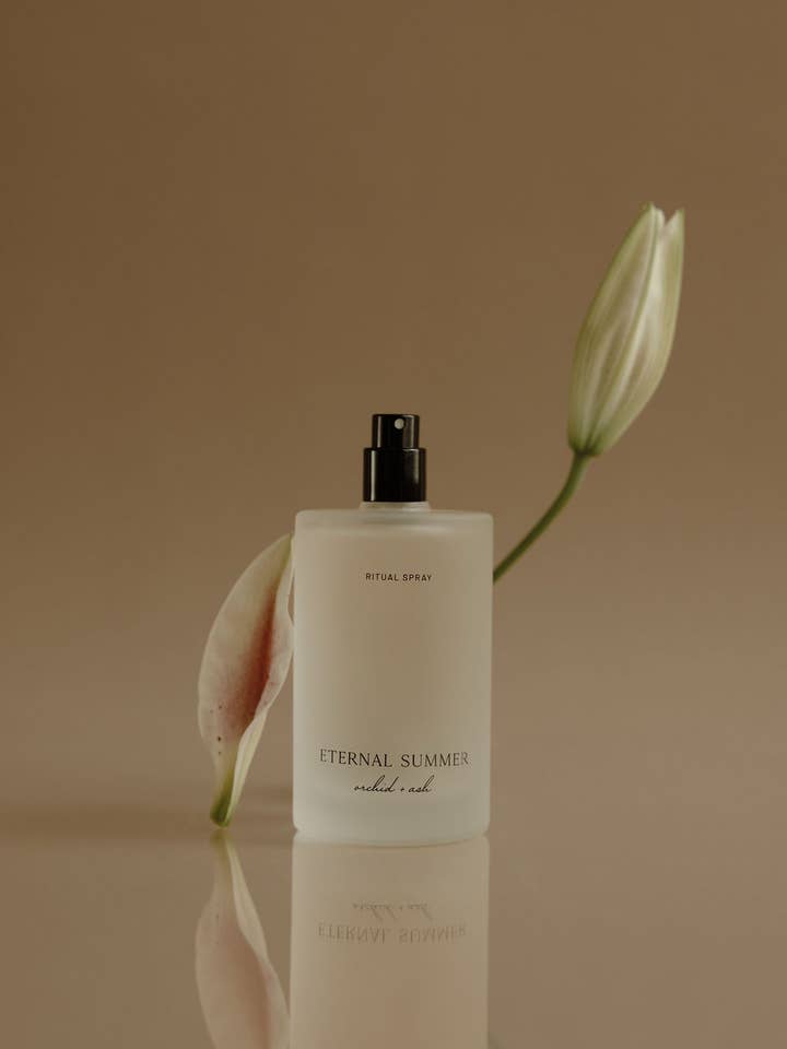 Stjärnlilja + Ocean Pine | ETERNAL SUMMER Ritualspray för wholesale av Orchid + Ash