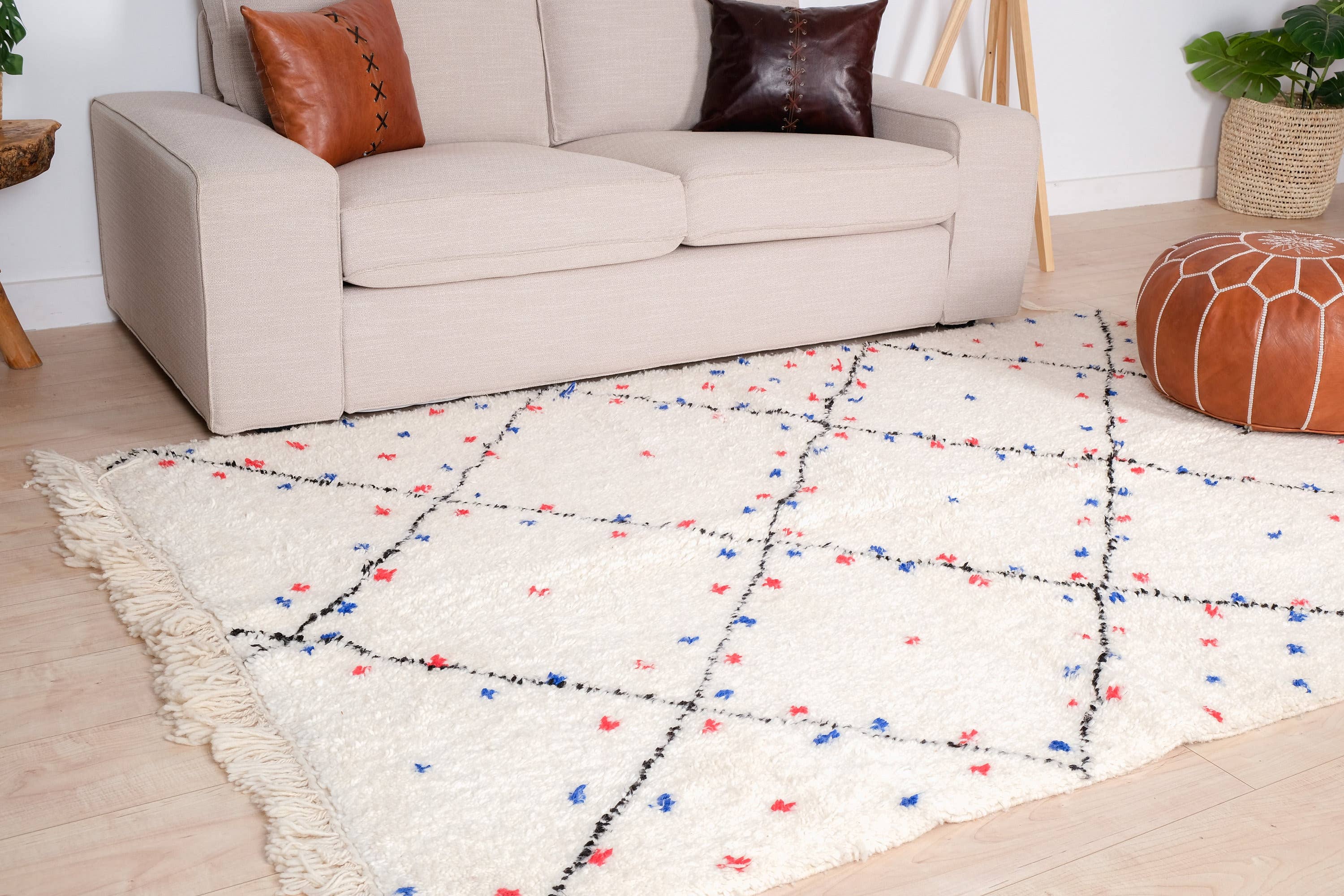 Moroccan Woven Treasures – wholesale Matta – Marockansk vit Shag-matta, Handvävd färgglad matta, Area Rug2