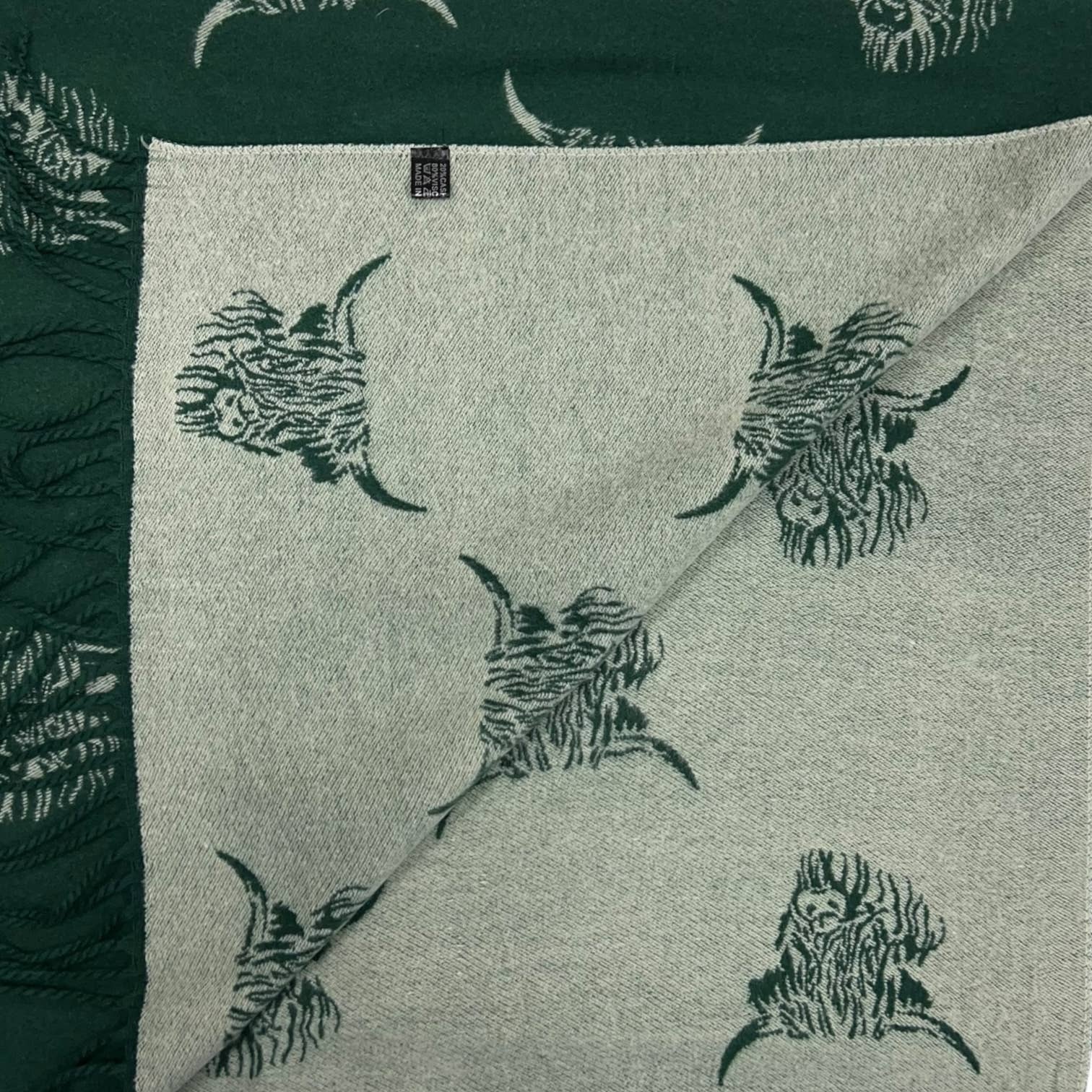 London Scarves - Wholesale Scarf - Women's - Highland cows on cashmere blend scarf finished with tassels16