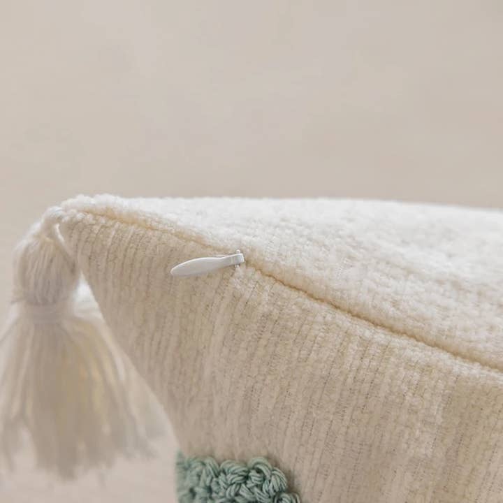 Delmar Decor - Wholesale Throw Pillow Cover - Tufted Spring Pillows 5