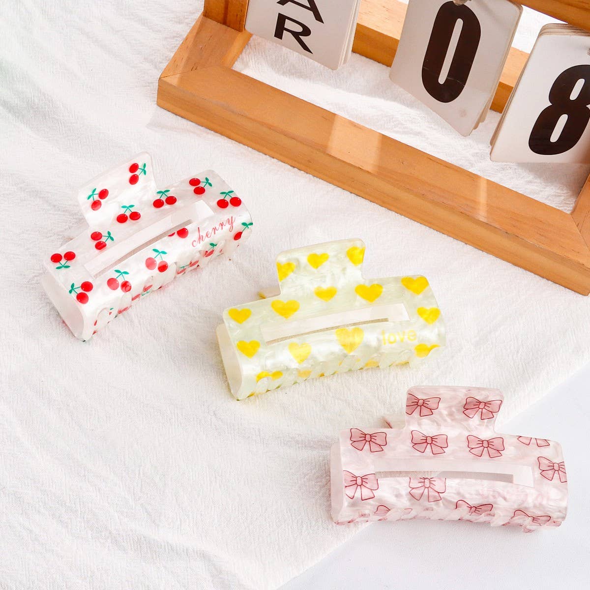 NINEXIS - Wholesale Hair Clip - Women's - CWAHA1610_CHERRY HEART STRAWBERRY RECTANGLE HAIR CLAW CLIP8