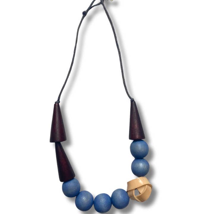 Bijondo - Wholesale Beaded/Pearl Necklace - Wood & Resin Necklace Tilly