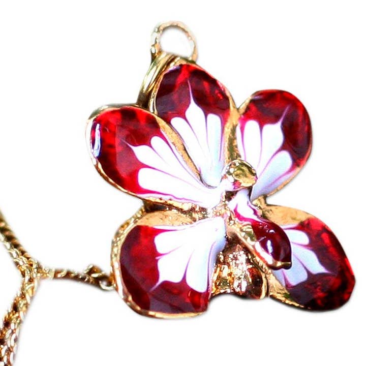 NOVICA - Vente Colliers à pendentif - NOVICA Intemporel Dancer Naturel orchidée collier fleur