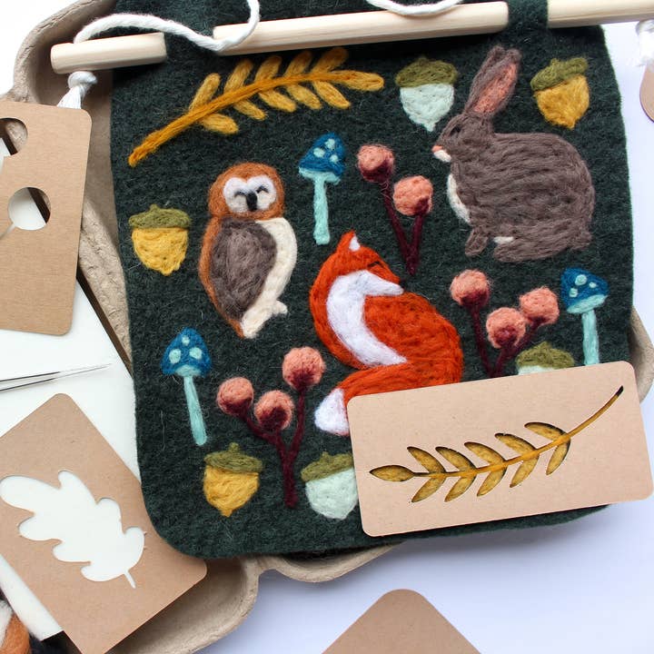 Sheep Creek Studio - Wholesale DIY Craft Kit - 8"x8" Woodland Banner Felting KitÂ
