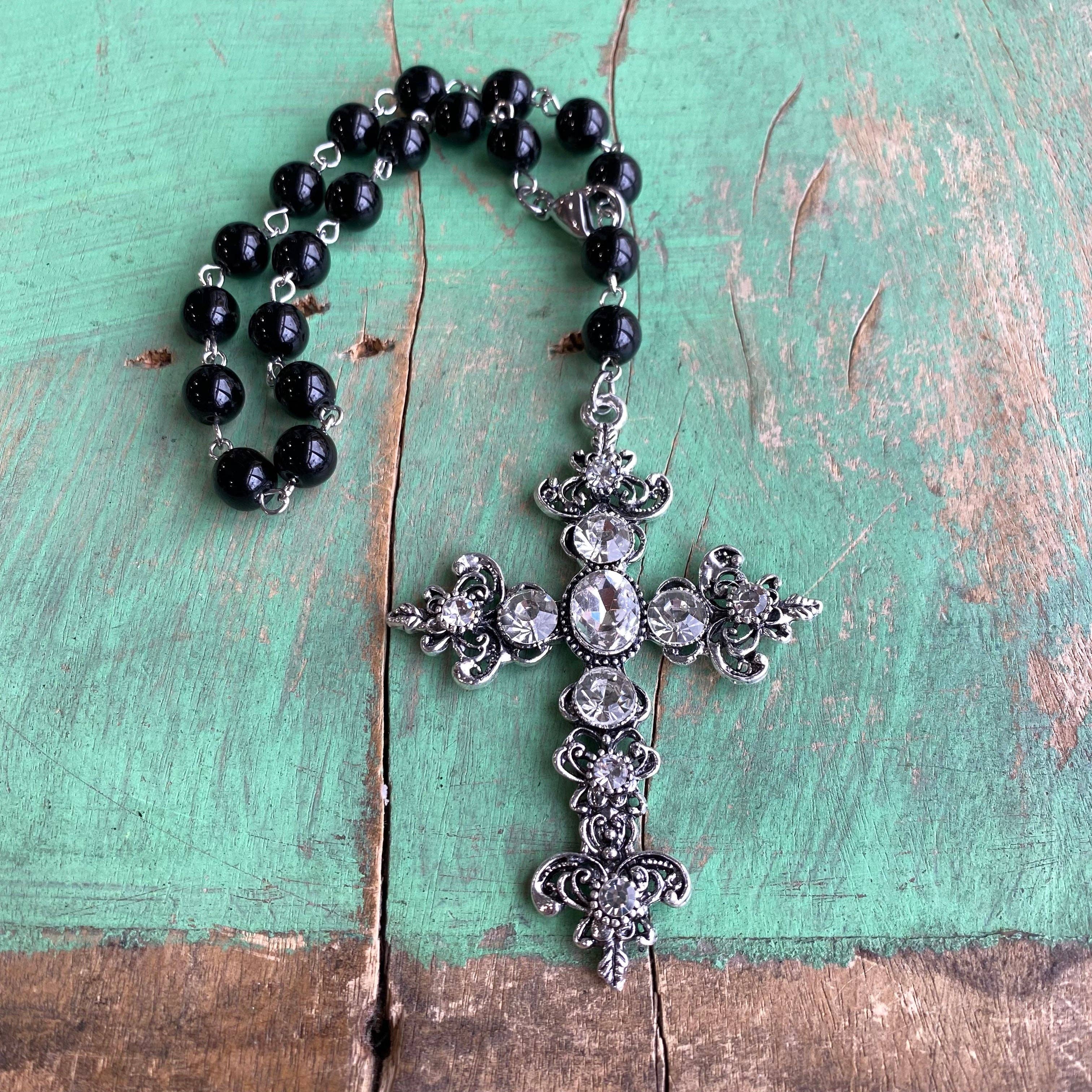 Love and Honor Jesus LLC – Großhandel Gebetskette für den Hals – Autosegen mit Kristallkreuz2