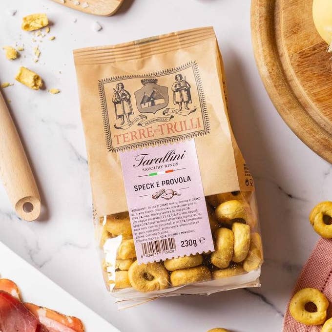 Terre dei Trulli - Wholesale Puffed Snack - Tarallini Pugliesi Speck and Provola 230g - Italian snack0