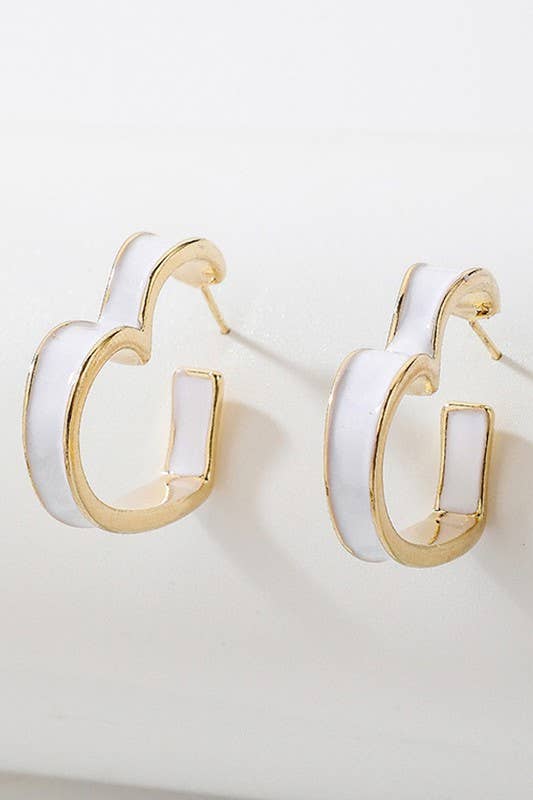 GOLD SIMPLE HEART FASHION DANGLE EARRINGS_CWAJE128 for wholesale on Faire2