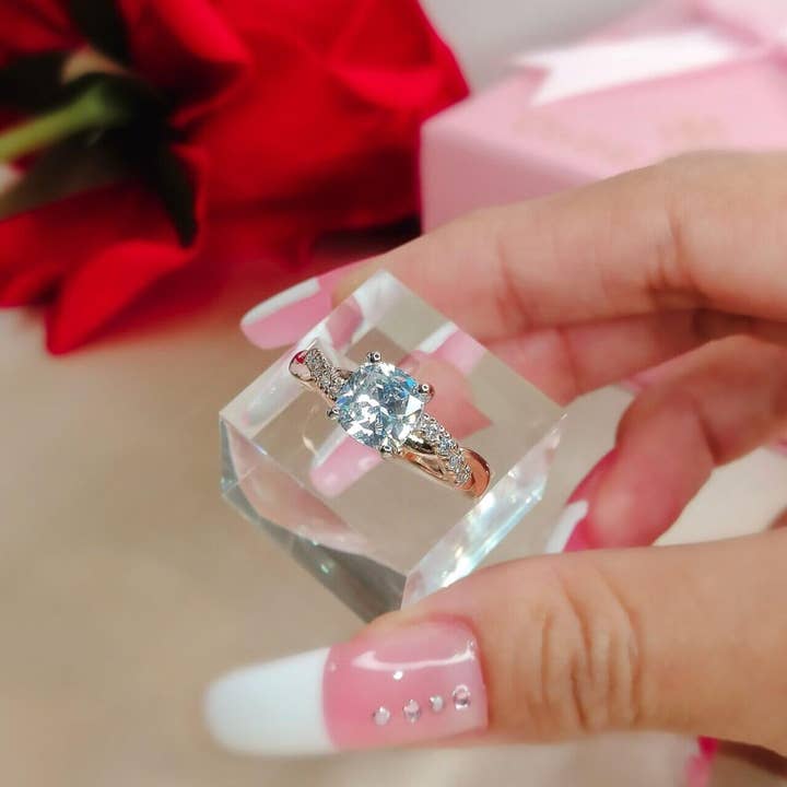 Divine Dulcet - Wholesale Single Stone/Solitaire Ring - "Cinderella" | 18 Karats Solitaire Ring2