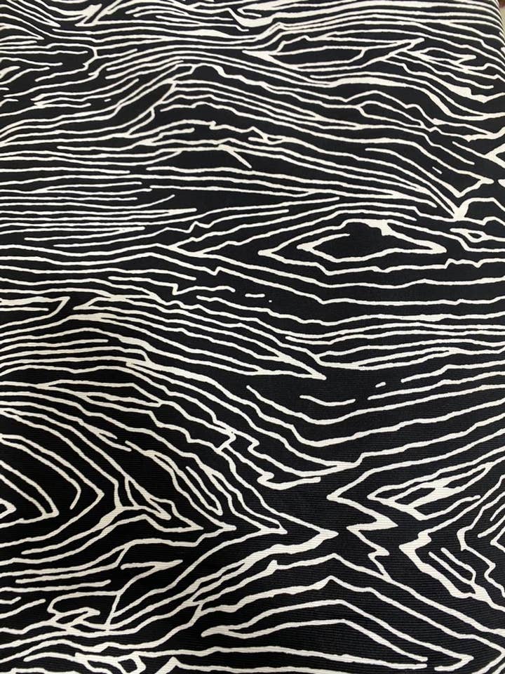 Eloli - Wholesale Blouse - Women's - Miss Kabuki - Exaggerated Sleeve Blouse (Black)