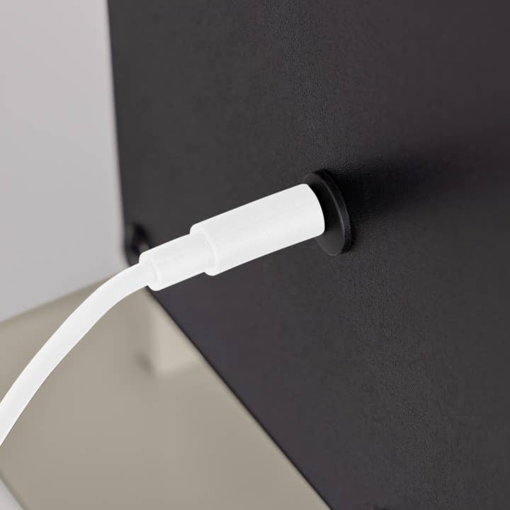 Zadro, Inc. - Wholesale Makeup Mirror - 15 LED Light Bulb Hollywood Makeup Mirror - 25" x 20"31