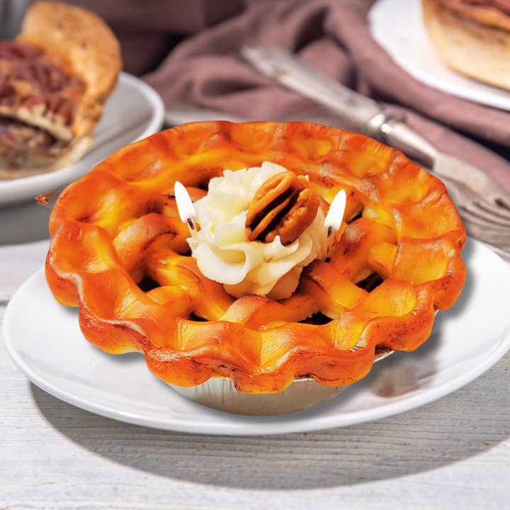 Cafe Delights Homestyle Pecan Pie Scented Soy Wax Candle for wholesale by Toybox Fashions