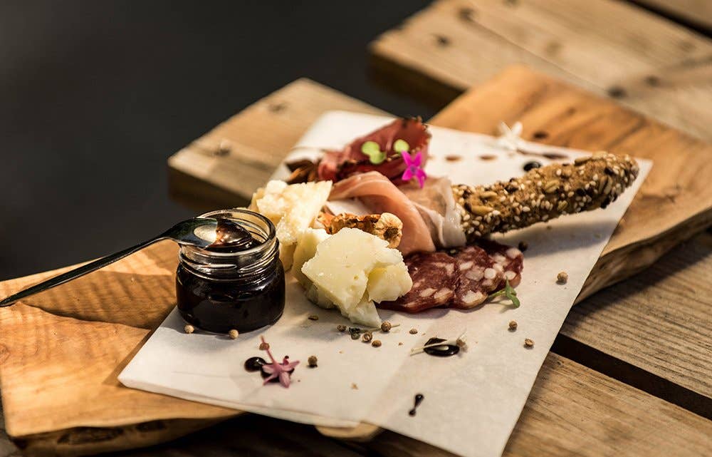 Epicurean Pantry - Wholesale Honey - Black Garlic Honey – Sweet Meets Umami4