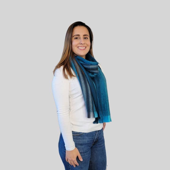 LATITUDE ZERO GOODS - Wholesale Scarf - Women's - Lorena - Alpaca Wool Scarf