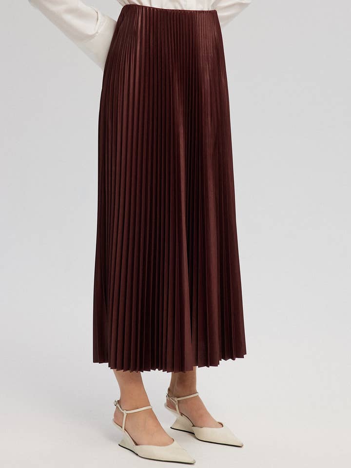 PLEATED SKIRT - MAXI LENGTH, HIGH WAIST for wholesale by Touché Privé