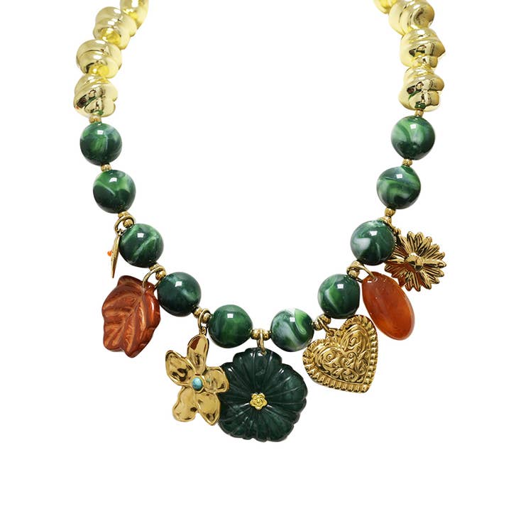 AMORINO SRL - Wholesale Pendant/Charm Necklace - PLASTIC BEAD NECKLACE WITH CHARMS - YNK241504B6943