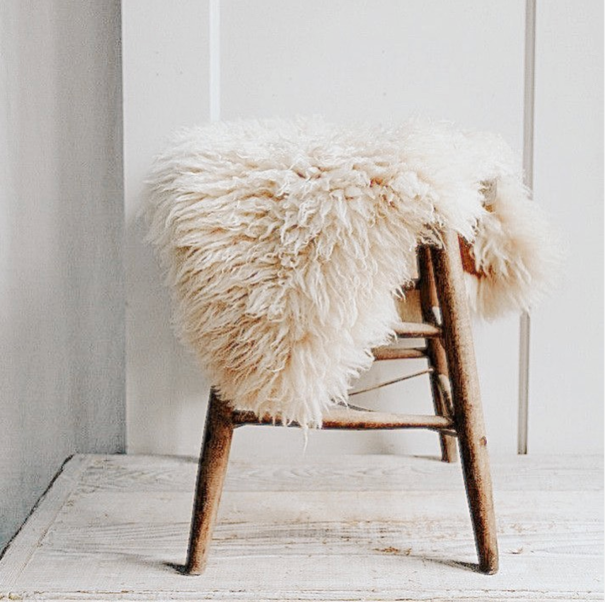 Wholesale Genuine Sheepskin Rugs and Pelts for your store Faire