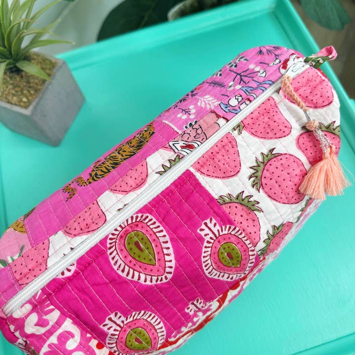 Folklore Couture - Wholesale Makeup/Cosmetic Bag - Quilted Makeup Travel Cosmetics Toiletry Bag Pink Patchwork