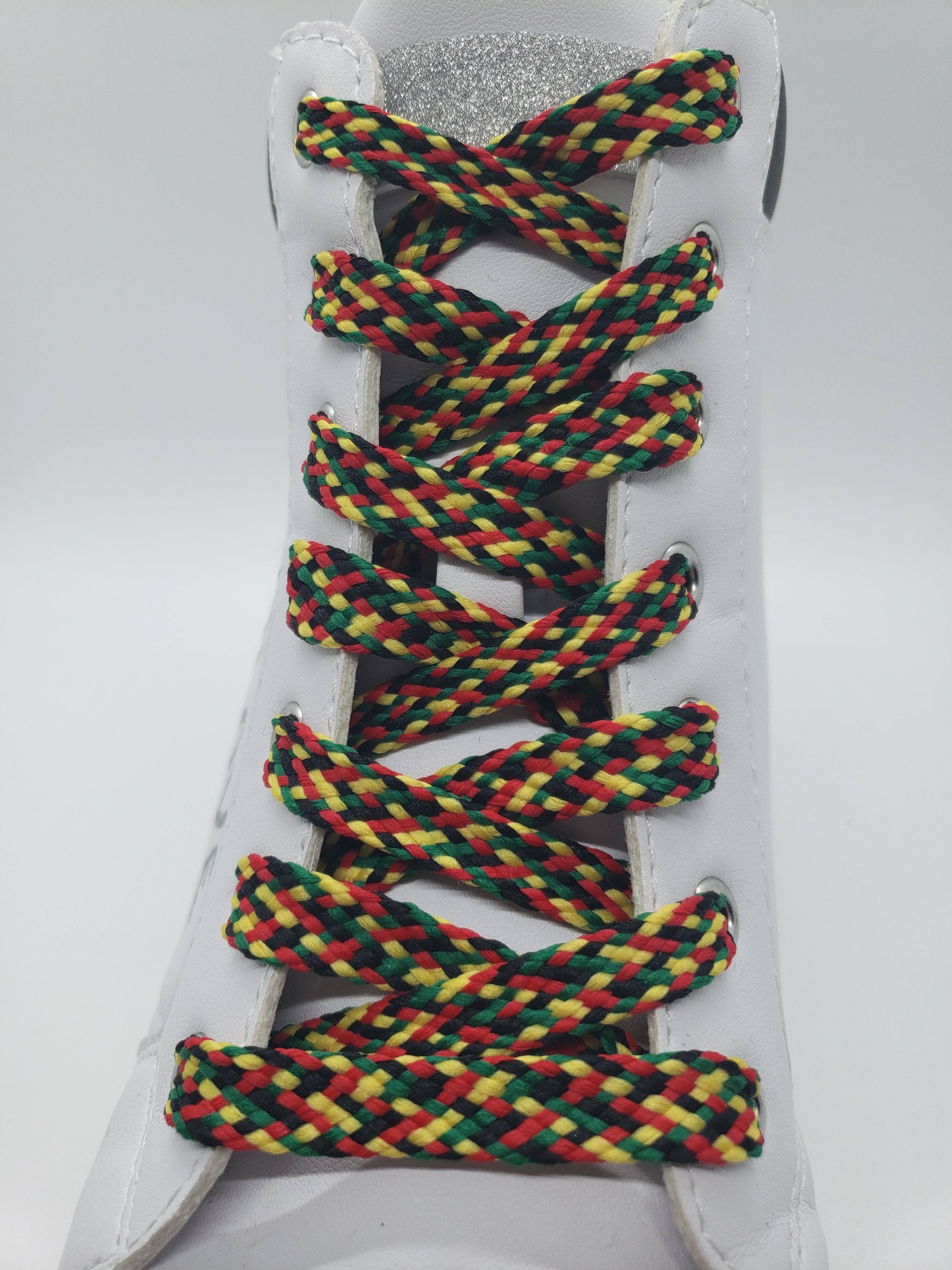 The Shoelace Factory – Engroshandel Snørebånd - Unisex – Flade Rasta Confetti Snørebånd - Gul, Rød Grøn og Sort1