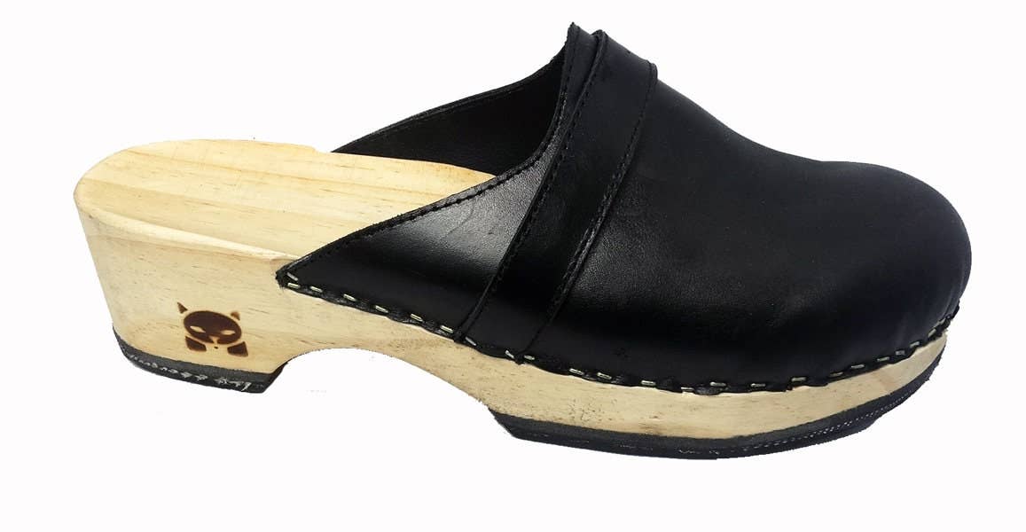 OMES – wholesale Clogs – Women's – Cecil Closed Toe:  Swedish Clog Unisex Orthopedic2
