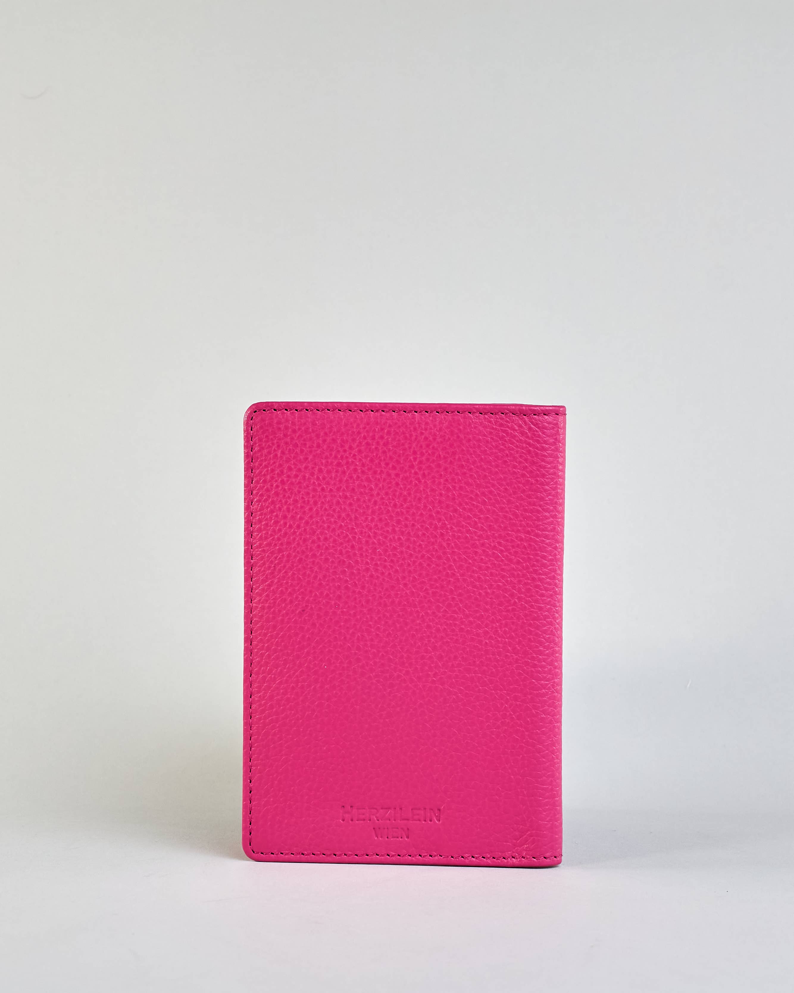 Herzilein-Wien GmbH - Wholesale Passport Case - Women's - Passhülle Leder 31