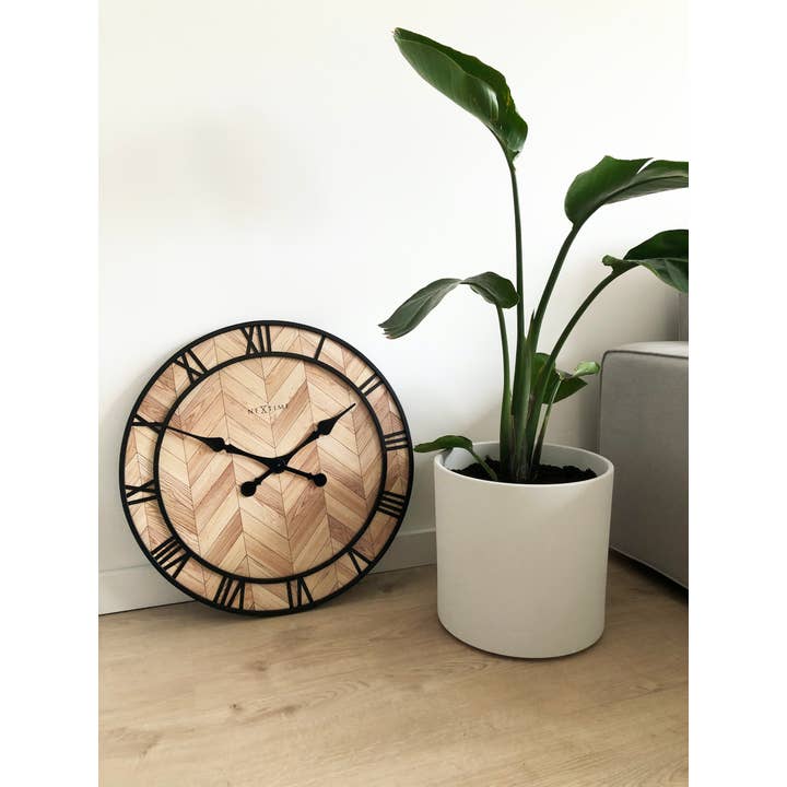 Unek Goods LLC - Wholesale Wall Clock - Roman Vintage Lt Wood1