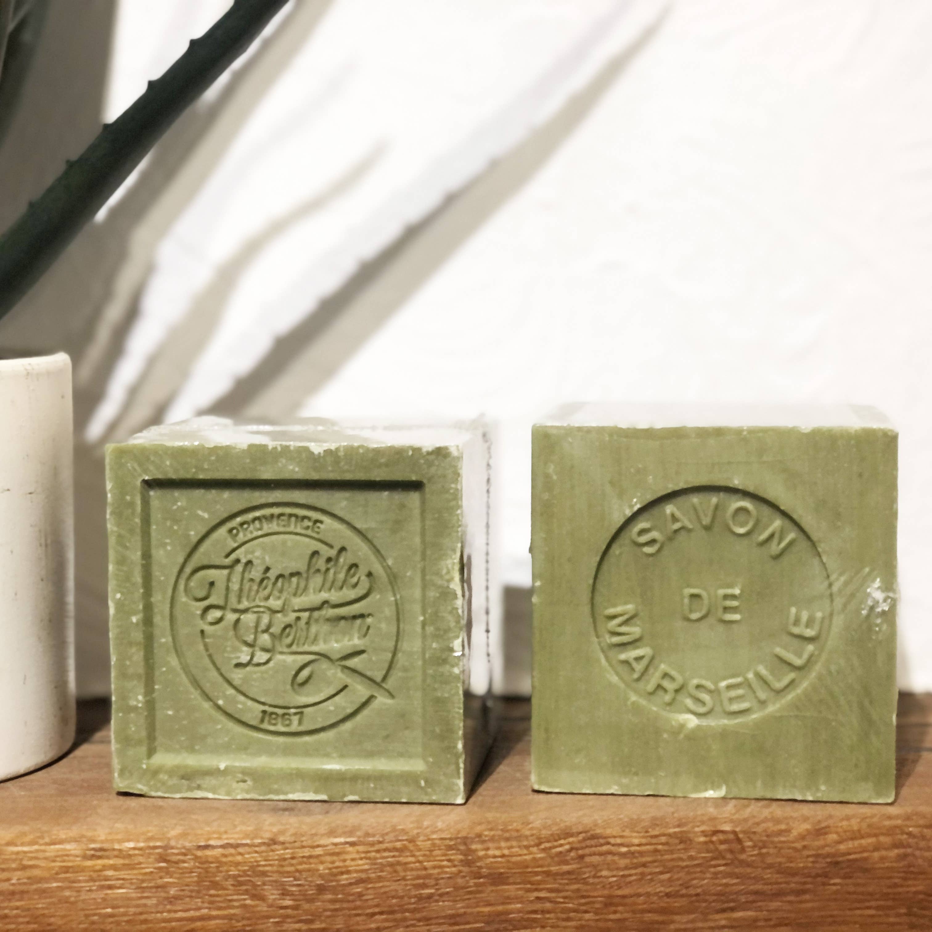 Theophile Berthon - Vendita all'ingrosso Saponette - Sapone Tradizionale di Marsiglia 100% Olio d'Oliva Cubo 600 g1