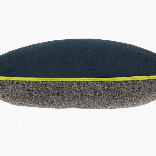 Albert alt, Kissen für den Großhandel von HETTI.