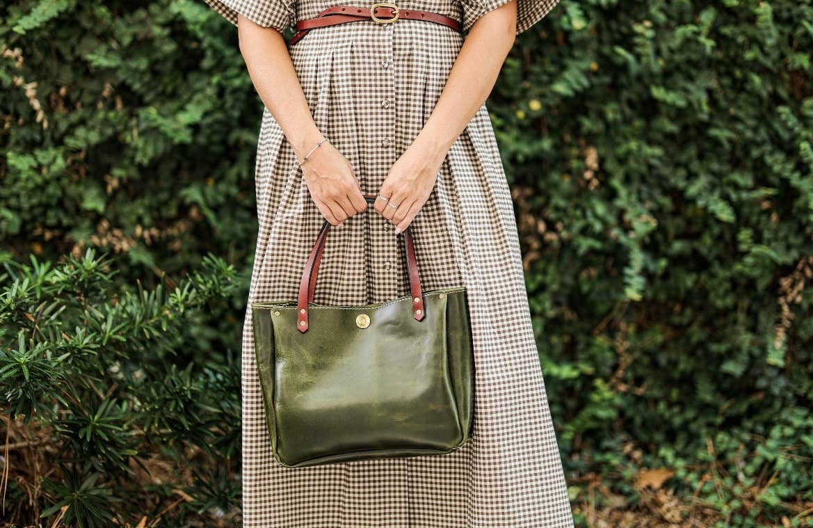 SouthLife Leather Goods - Wholesale Top Handle Bag - Women's - The Small Bucket Bag15