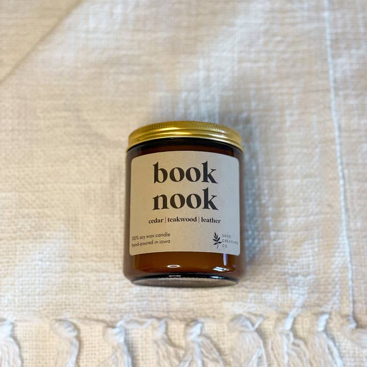 Sage Candle Co. - Vente Bougie en bocal - Book Nook - Bougie 100 % cire de soja6