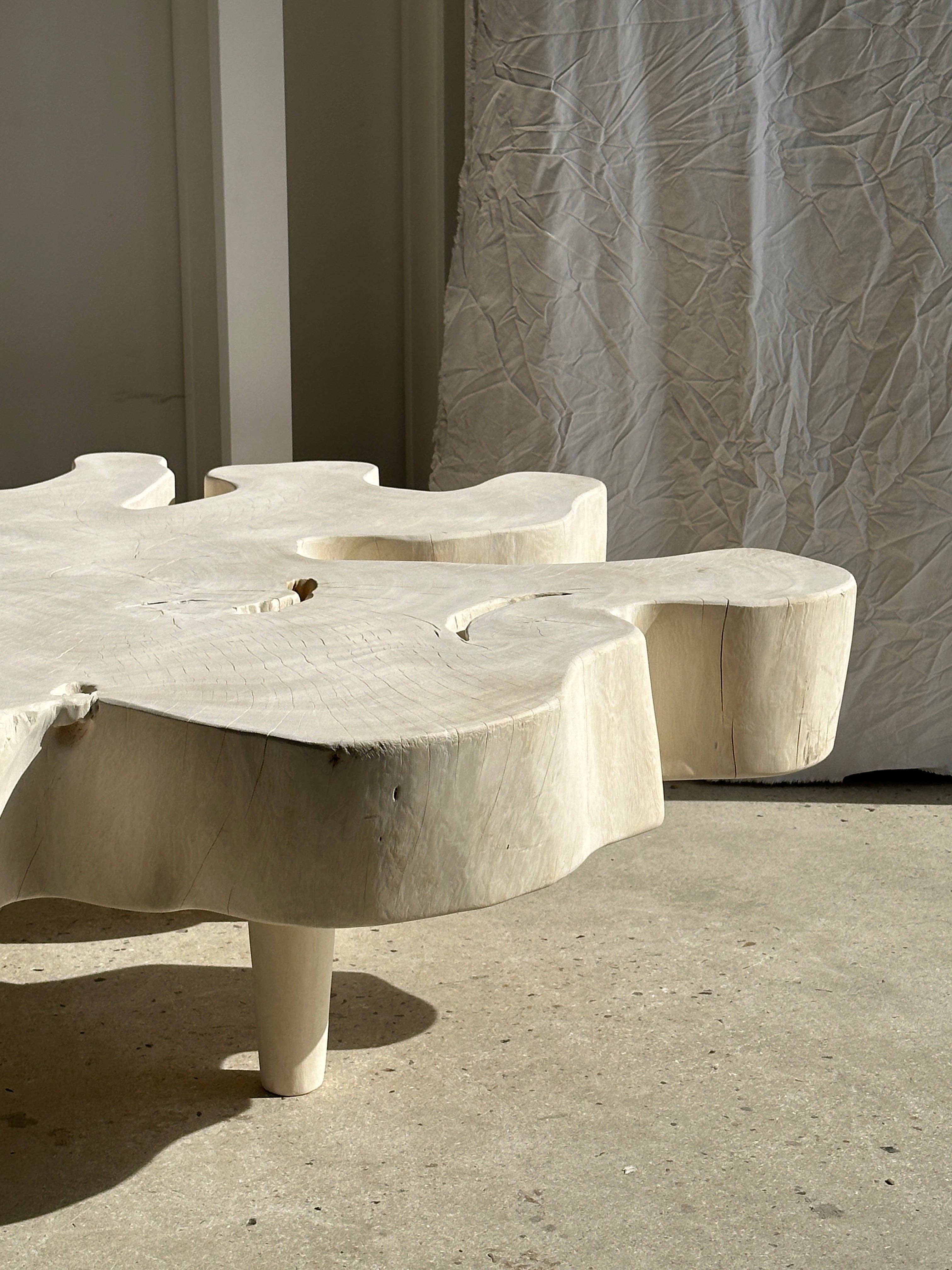 Office Objets - Wholesale Coffee Table - Very large coffee table in bleached mango wood with organic top D:140cm17