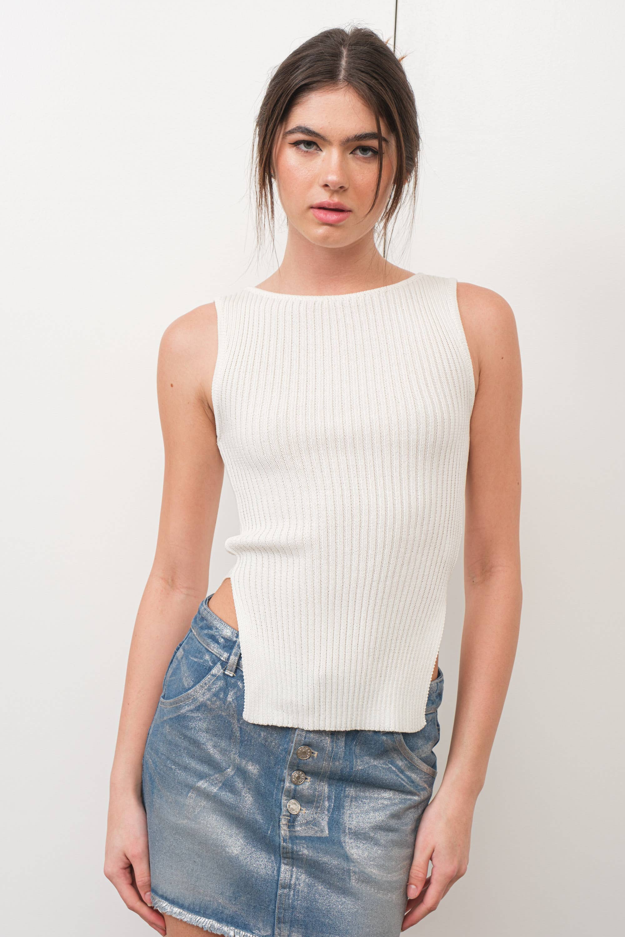 Pretty Garbage - Wholesale Knit Top - Women's - SIDE SLIT BOATNECK TOP – Effortless & Flirty Style5