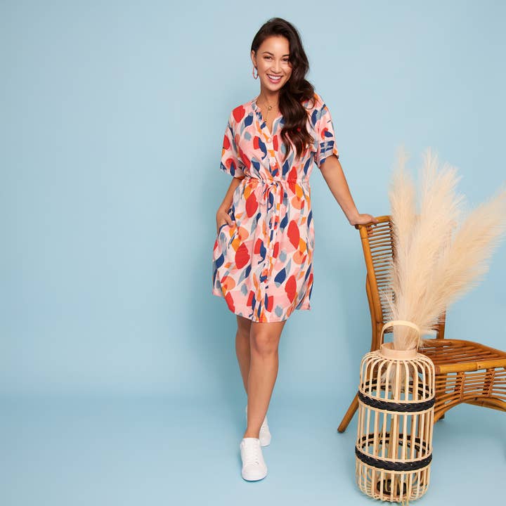 Elsie & Zoey - Wholesale Dress - Women's - Shirt Dress Ayla Short Sleeve V-Neck Tie Waist with Pockets1