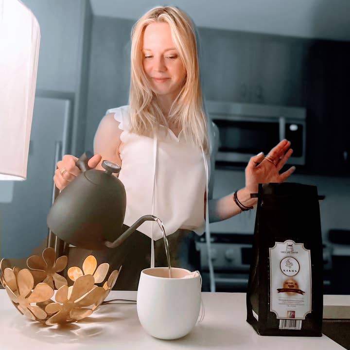 Kikos Coffee & Tea – Café moído por atacado – 16 oz Kikos Colombian Coffee - Médio Escuro - Moído3