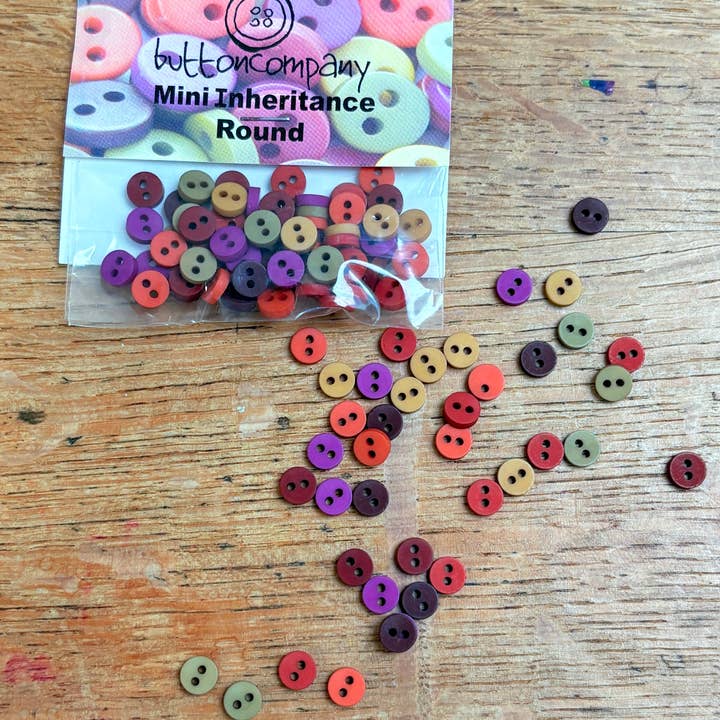Mini Botões -10L (7mm) 70 Pacote de Mistura de Botões - Herança Redonda por atacado de The Button Company