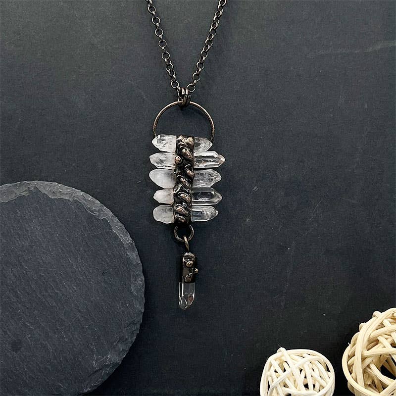 GemMeet – wholesale Pendant/charm necklace – Irregular Clear Quartz Six-Piece Tassel Gemstone Necklace4