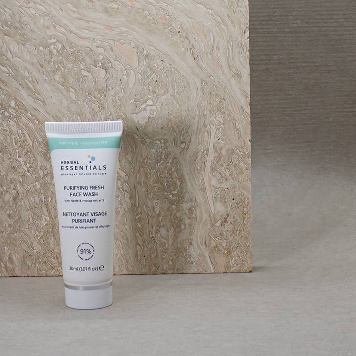 Rensende ansigtsvask med Neem & Isop ekstrakter for engroshandel hos HERBAL ESSENTIALS