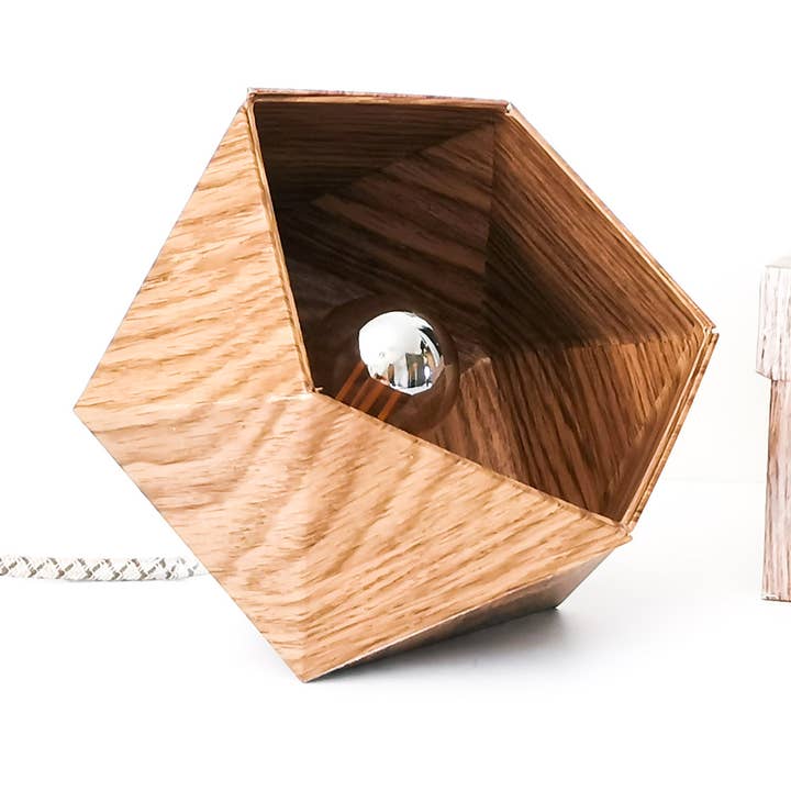 Liten origami-lampa i vinyl för wholesale av Leewalia