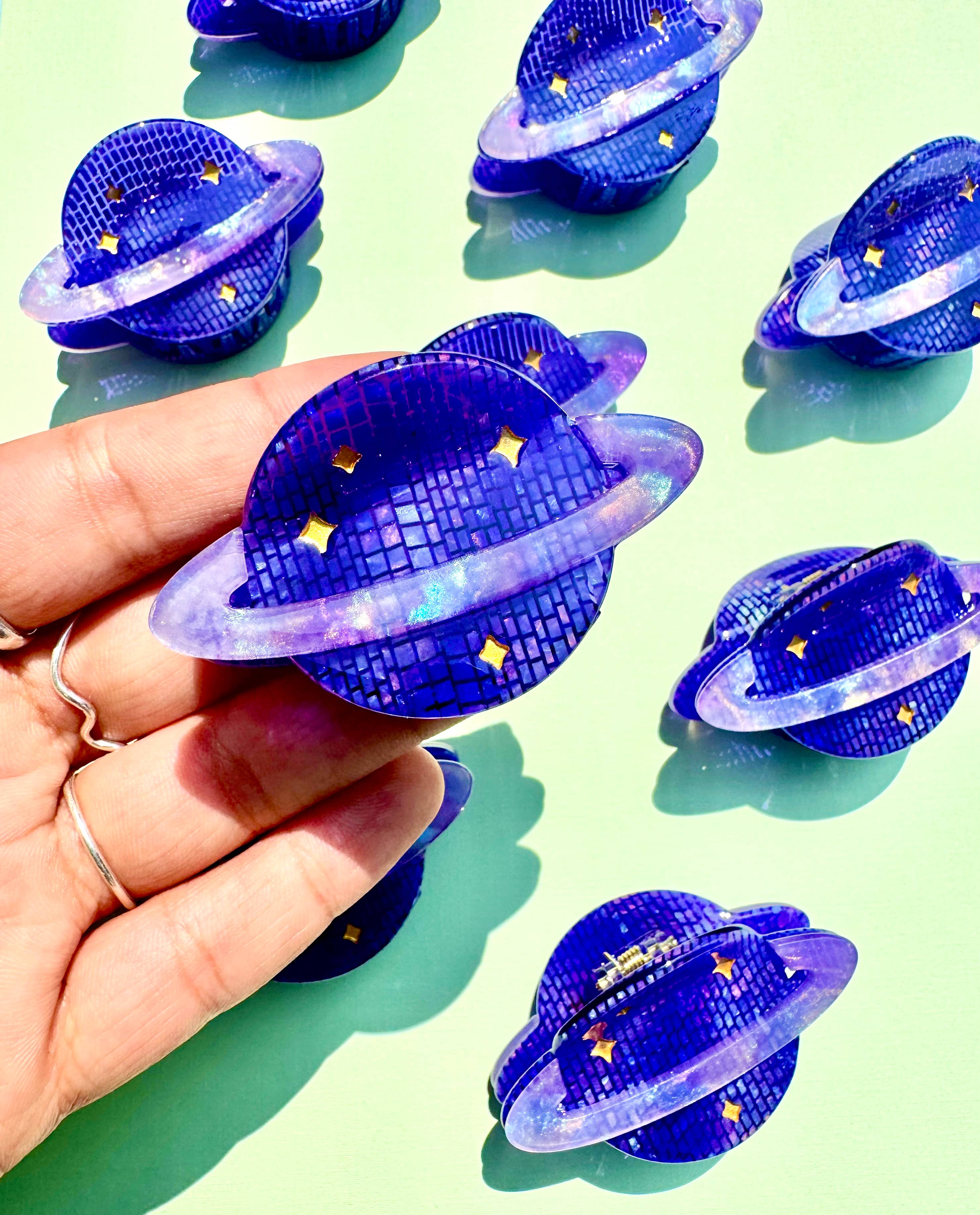 Not Picasso – wholesale Hair clip – Women’s – Planet Picasso Mini Hair Claw1