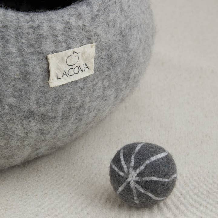 Mishum - Wholesale Pet Cave - Cat/Dog - Cat Cave Black/Grey Tones - Limited Edition2