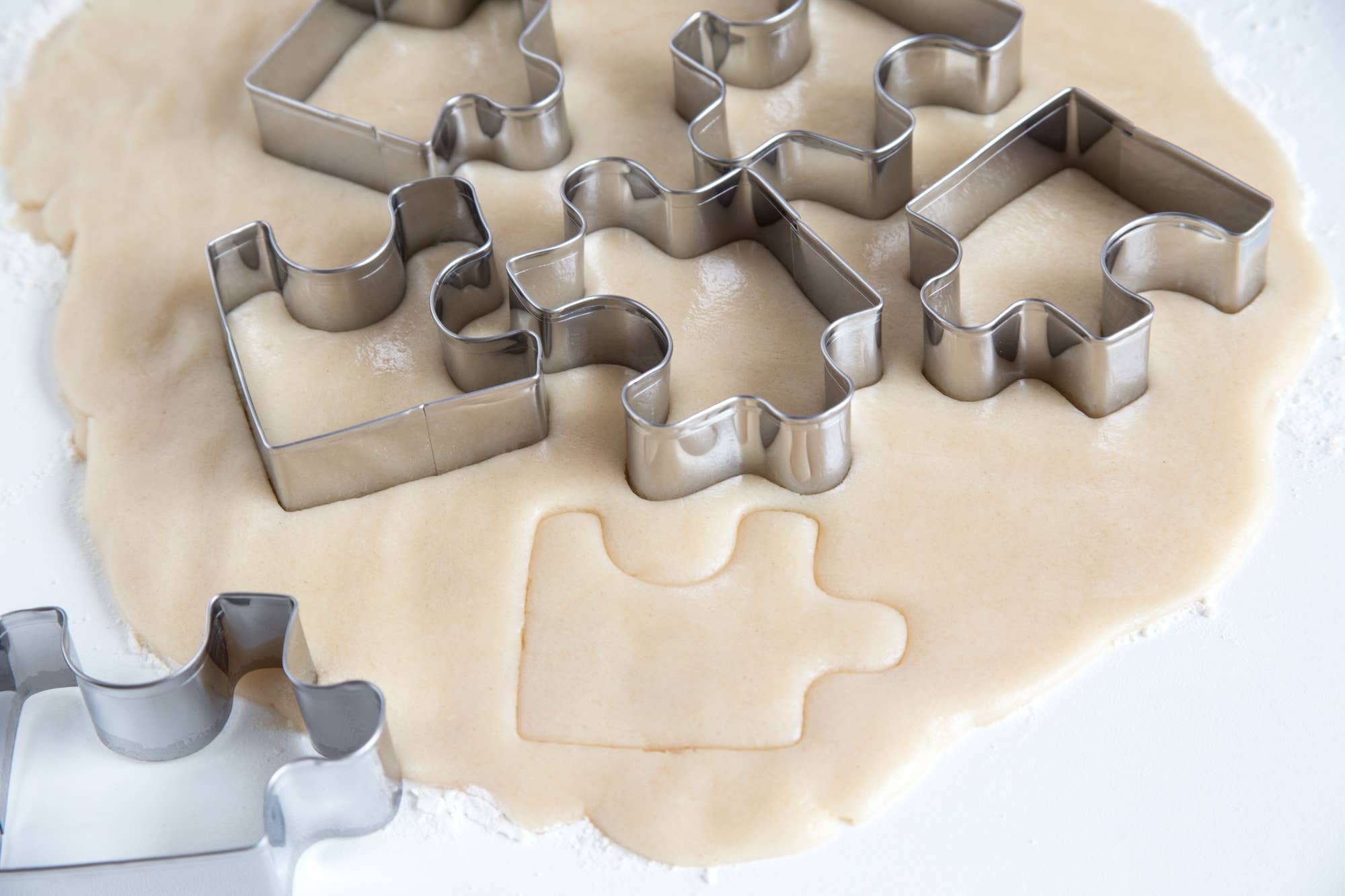 Fox Run Brands - Wholesale Cookie Cutter - Fox Run Puzzle Pieces Cookie Cutter Set, 6-Piece1