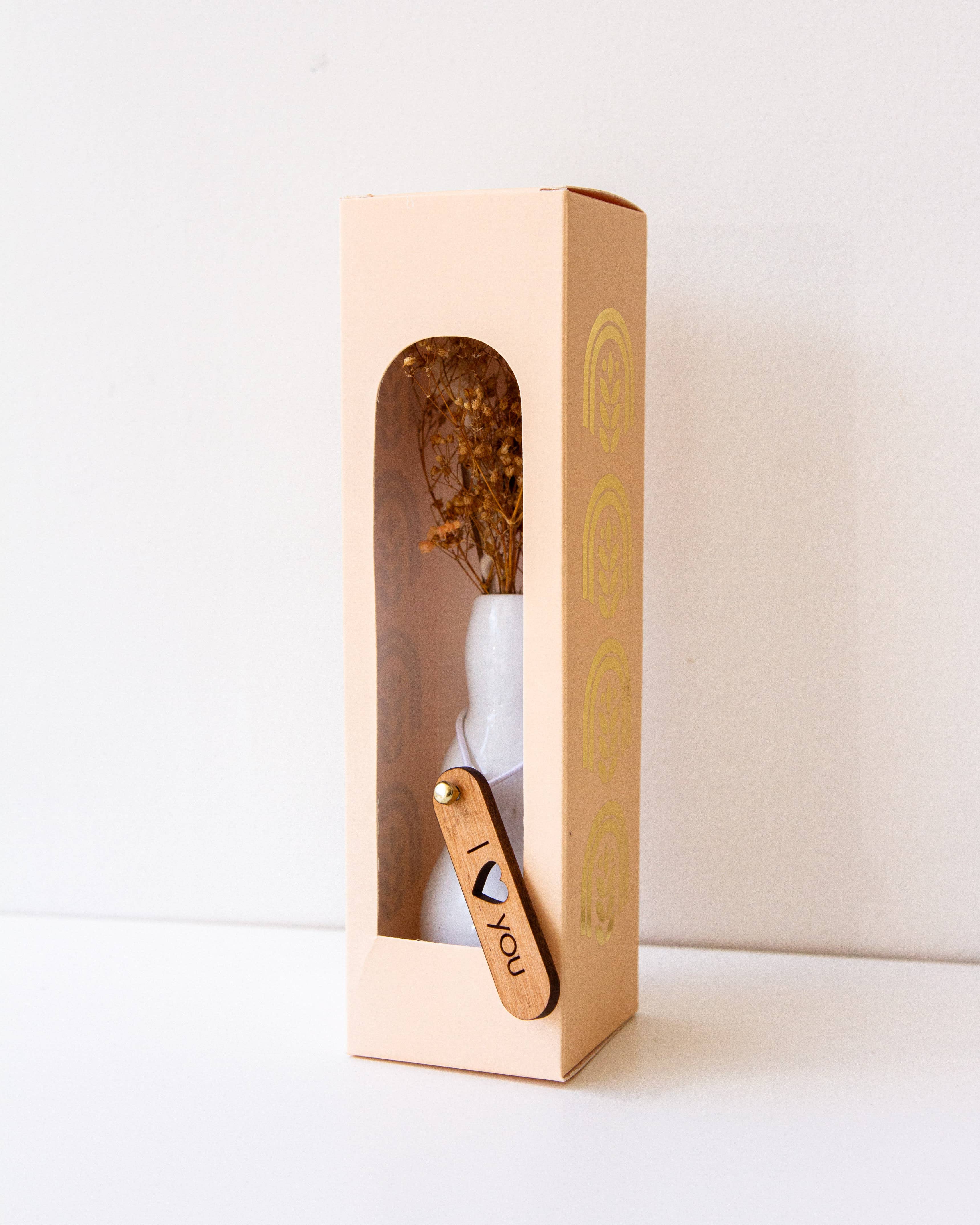 Lucca - Wholesale Vase - Mini Dried Floral Vases & Wood Gift Tag7