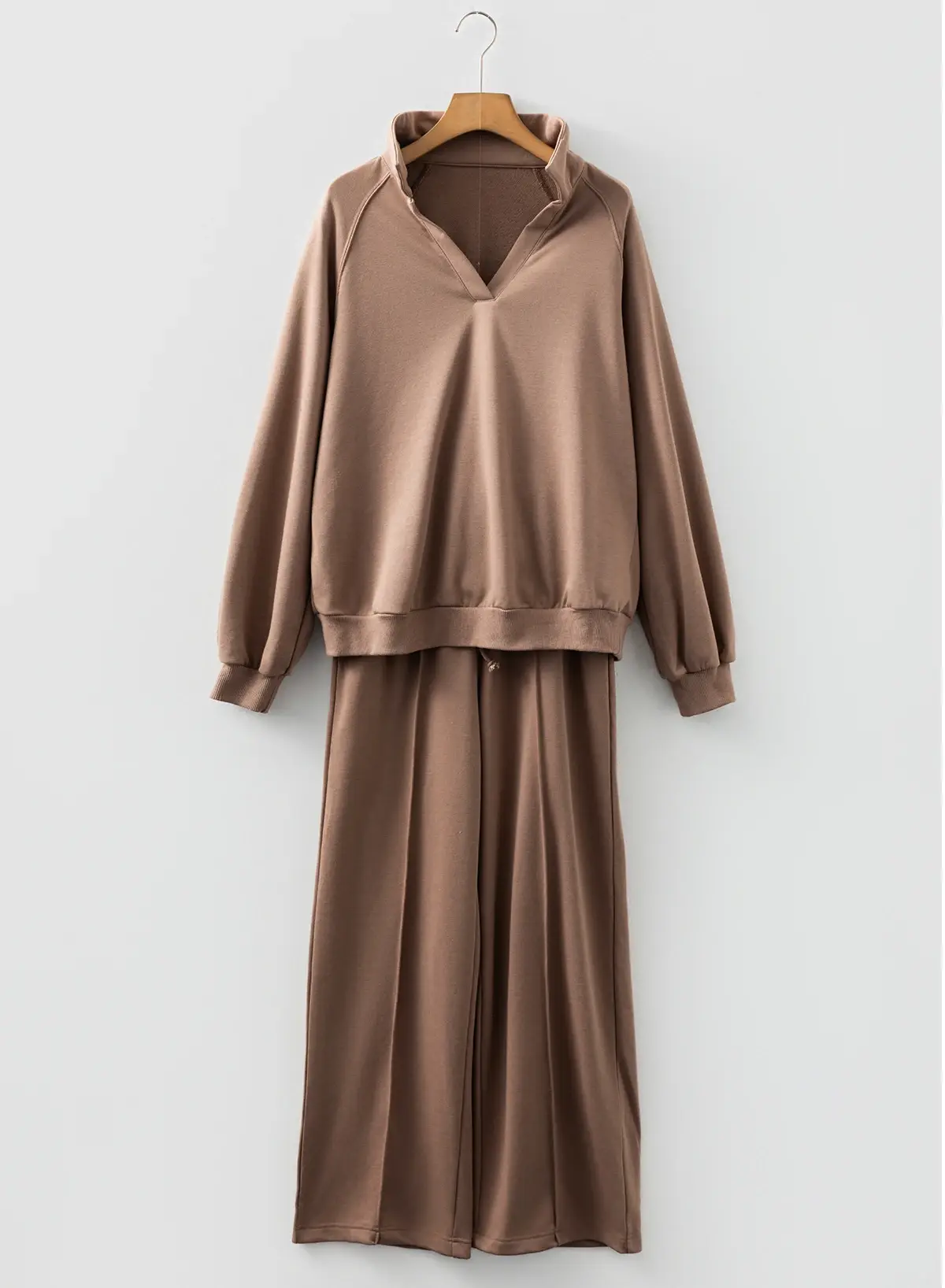 FULL TIME PURCHASE - Vente Ensemble de vêtements d'intérieur – femme - Ensemble de pull à col polo en V et pantalon de survêtement à cordon de serrage3