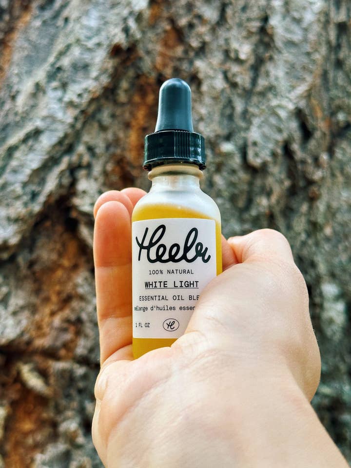 Luce bianca per la vendita all'ingrosso da parte di Heelr Wellness Ltd.