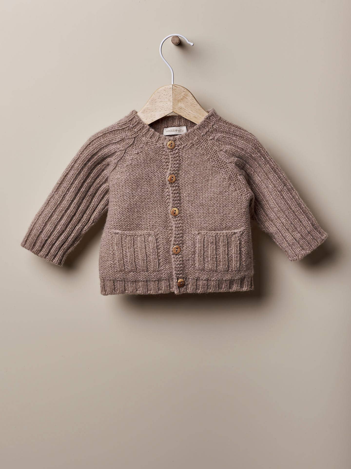 Wedoble: sustainable children's fashion - Wholesale Jacket - Baby - Cardigan with pockets knitted in wool | LOVE IN WINTER DAYS0