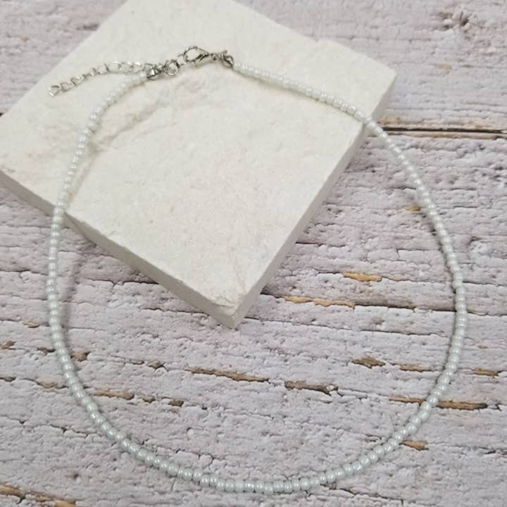 Treasure Wholesale – wholesale Pärlband/Pärlhalsband – Boho lager färgglada utsäde pärlor halsband5